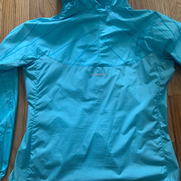 Nike running jacket - Picture 3 of 4